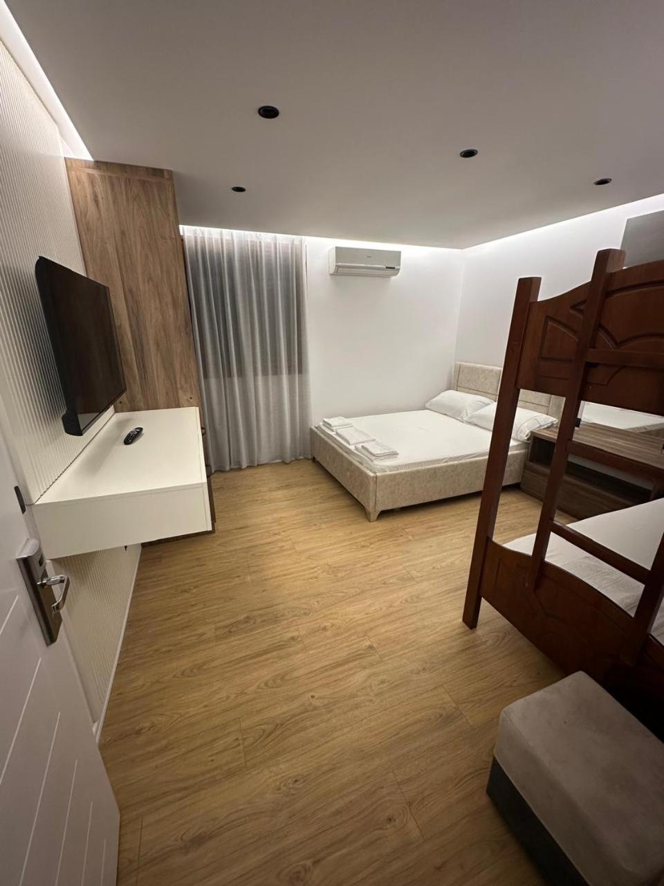 Marios Rooms Radhimë Extérieur photo