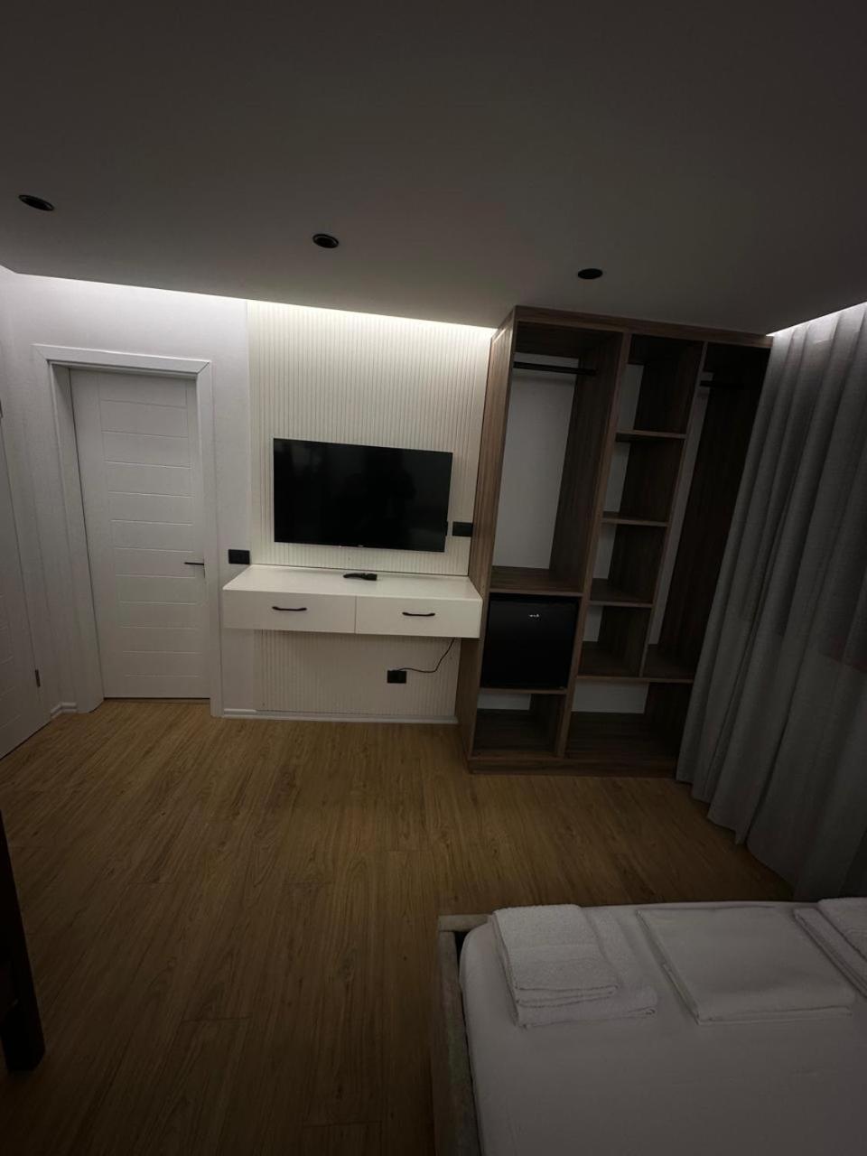 Marios Rooms Radhimë Extérieur photo